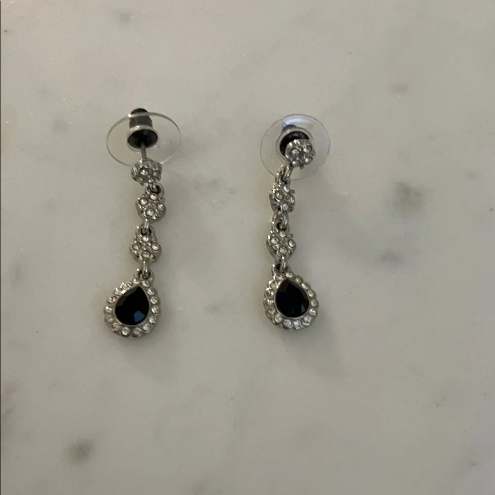 Elegant Silver Drop Earrings with Black Teardrop Stones